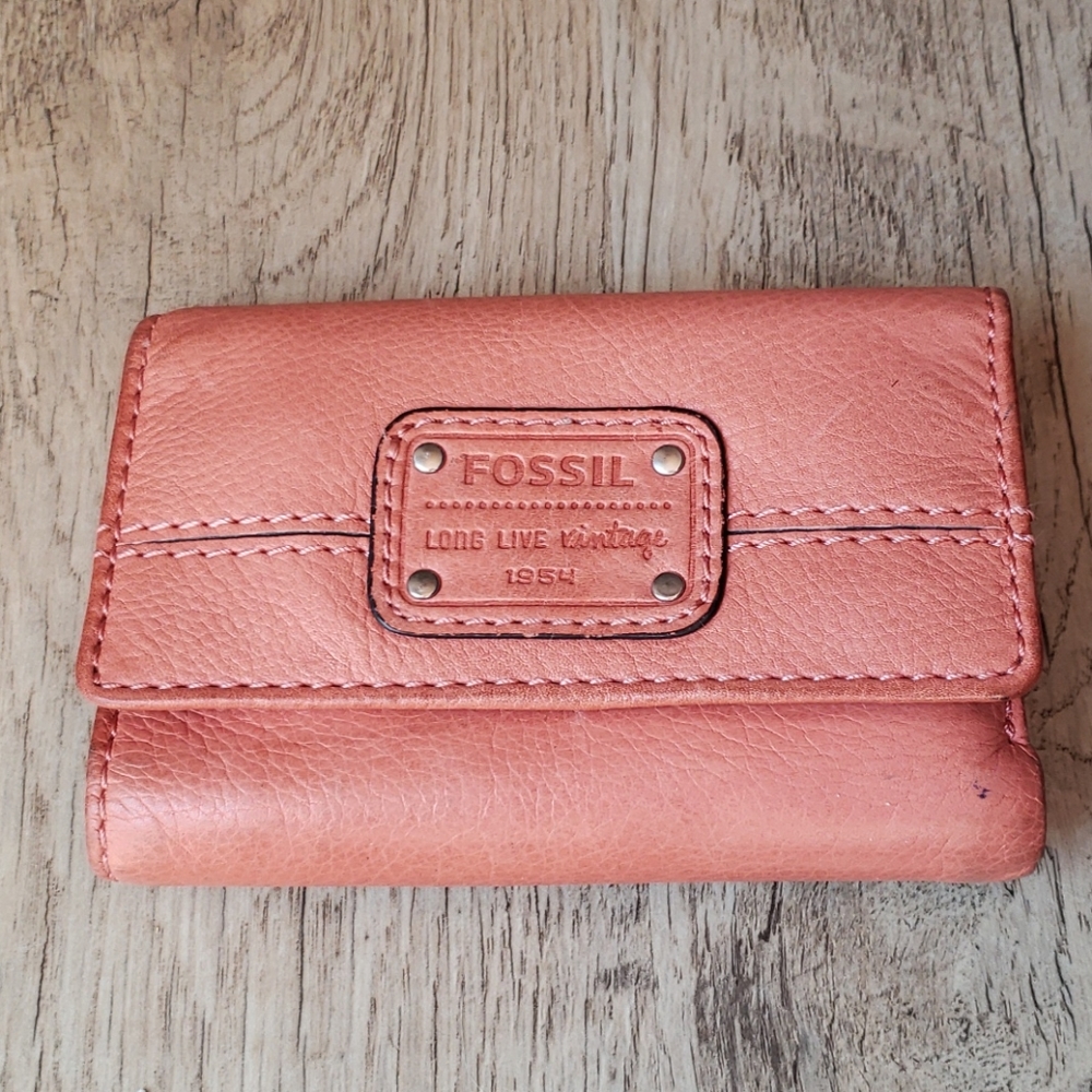 Beautiful Fossil Wallet Leather